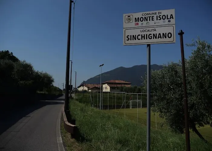 La Corte Del Cigno * Monte Isola